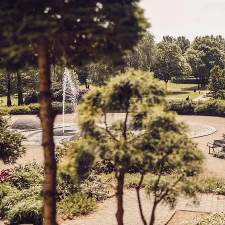 Arnbjerg Pavillonen 3* ווארדה