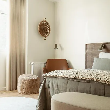 Arnbjerg Pavillonen 3* ווארדה